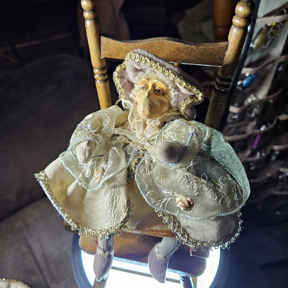 Rare Signed Katherine's Collection Wayne Kleski Retired Monkey Victorian Dolls - Picture 4 of 10